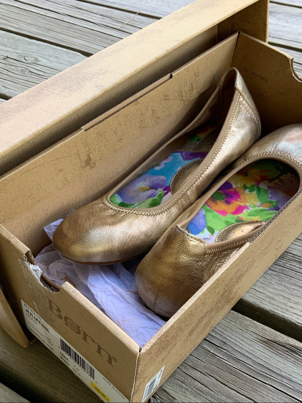 B.O.C. Julianne Gold Metallic Leather Flats 7.5 M/W